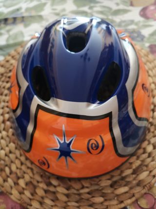 Casco T53-56cm