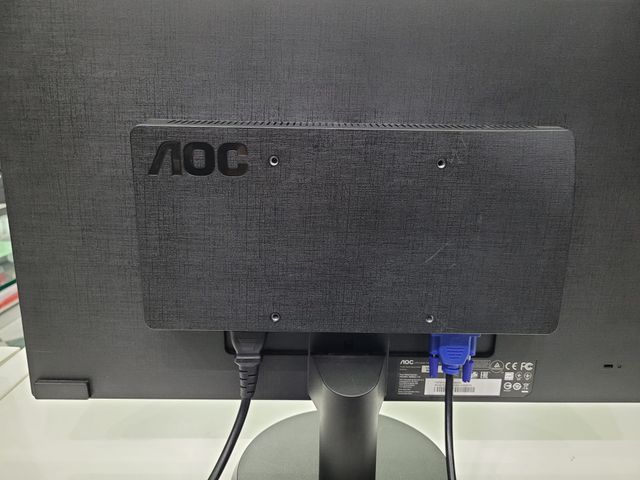 MONITOR 20" LOTE VGA DE PRIMERAS MARCAS SAMSUNG PH