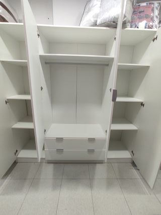 ARMARIOS 4 PUERTAS CON ESTANTERÍAS NUEVOS