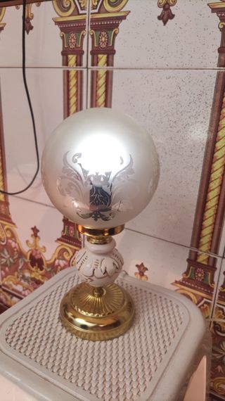 Lámpara vintage de mesa