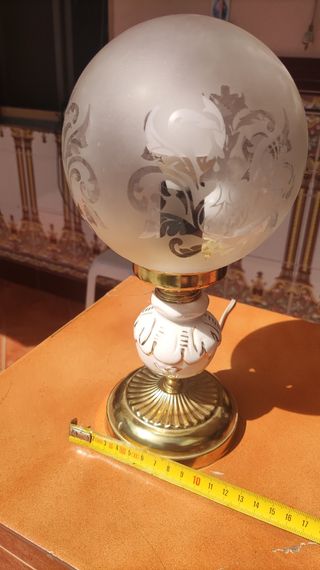 Lámpara vintage de mesa