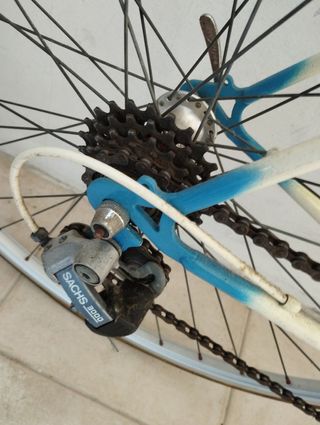 bicicleta antigua clásica