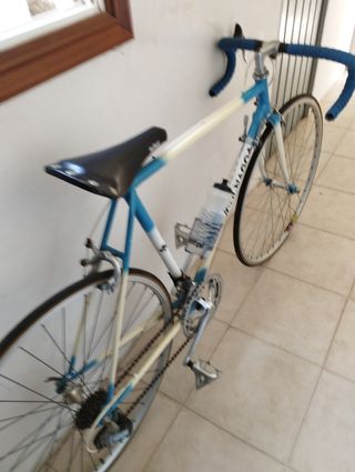 bicicleta antigua clásica