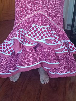 VESTIDO DE SEVILLANA