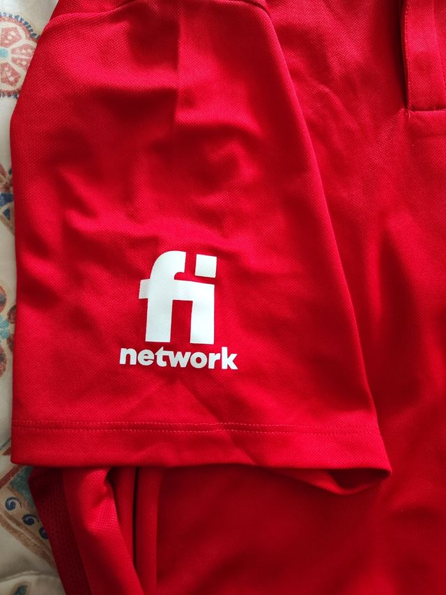 Polo oficial selección España baloncesto