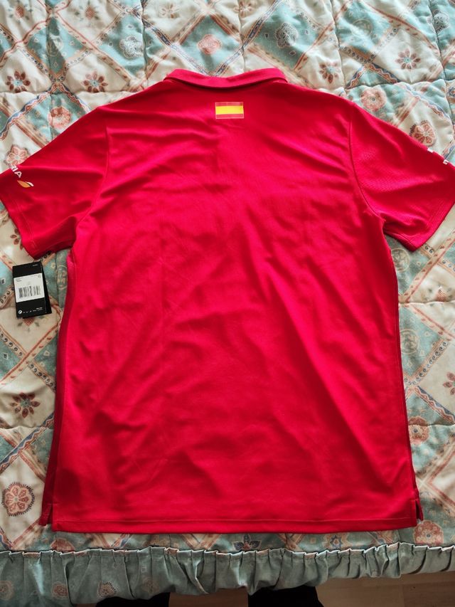 Polo oficial selección España baloncesto