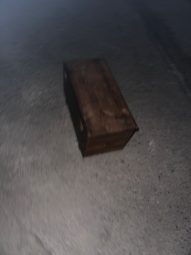 Cofre decorativo de madera