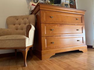 Cama cuna y cómoda cambiador