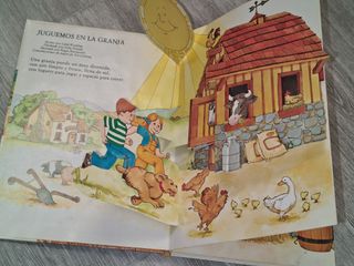 LIBRO JUGANDO EN LA GRANJA