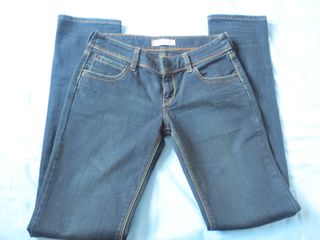 Levis