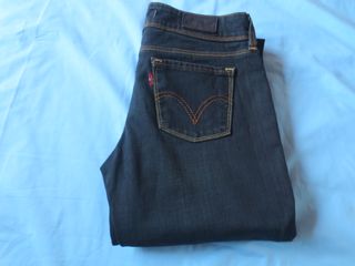 Levis