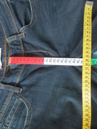 Levis