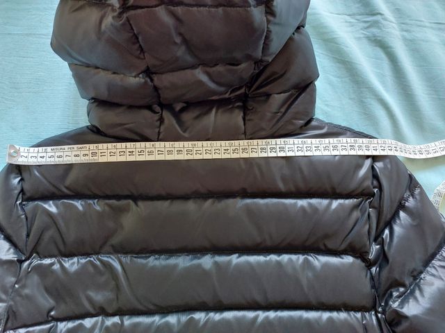 Piumino donna Coin con cappuccio.