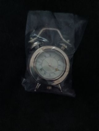 mini reloj y cadena