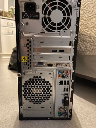 PC de sobremesa HP Pavilion p6134e (Solo CPU)