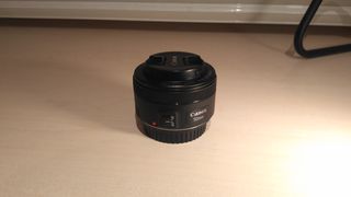 CANON EOS 77D + 2 OBJETIVOS