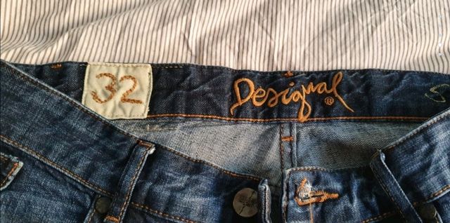 Pantalón vaquero Desigual T 42
