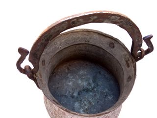 Caldero lombardo antiguo en cobre estañado