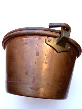 Caldero lombardo antiguo para polenta