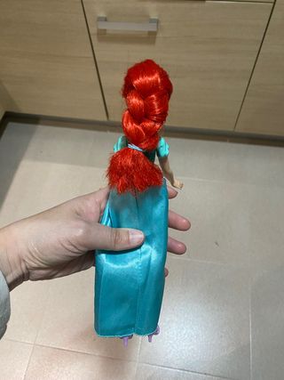 Muñeca Ariel