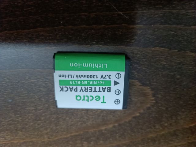 BATERIAS PARA CÁMARA TOTALMENTE NUEVAS EN SU CAJA.