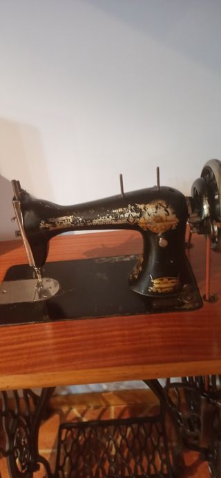 MAQUINA COSER SINGER