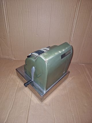 MAQUINA REGISTRADORA ANTIGUA AÑOS 60.