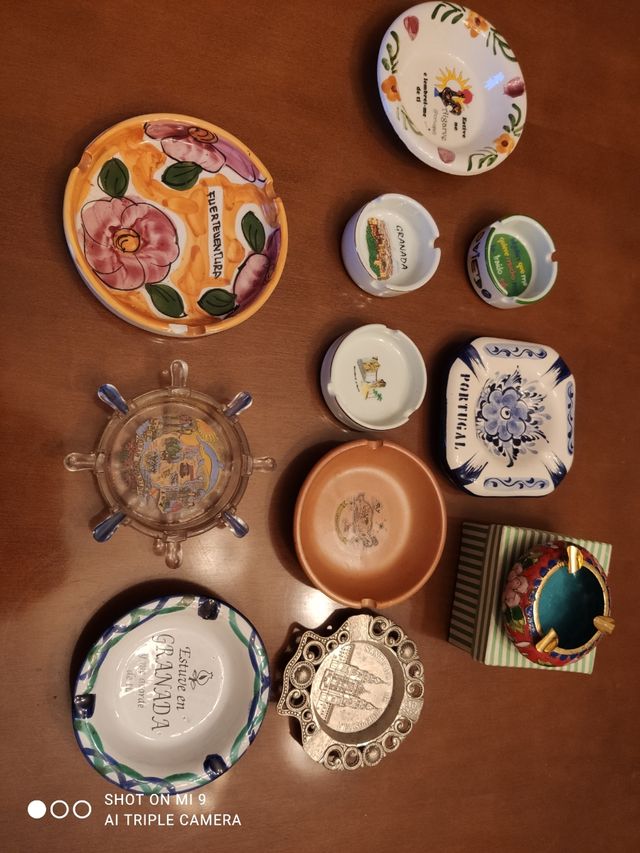 Lote de 18 ceniceros