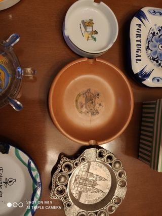 Lote de 18 ceniceros