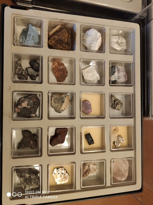 Gran lote de piedras preciosas y minerales