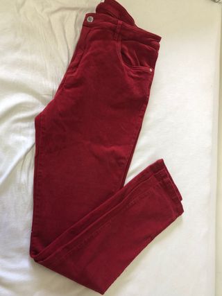 NUEVOS 🏷️ Pantalón pitillo elástico T46