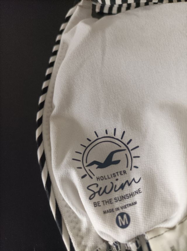 parte de arriba de biquini hollister