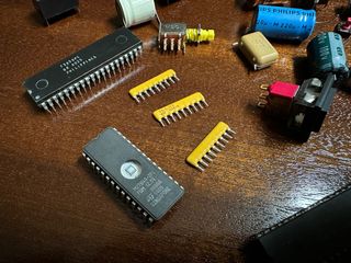 Componentes de electrónica diversos