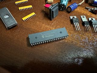 Componentes de electrónica diversos