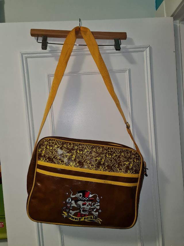 bolso bandolera,  rockabilly,  psychobilly,  punk,