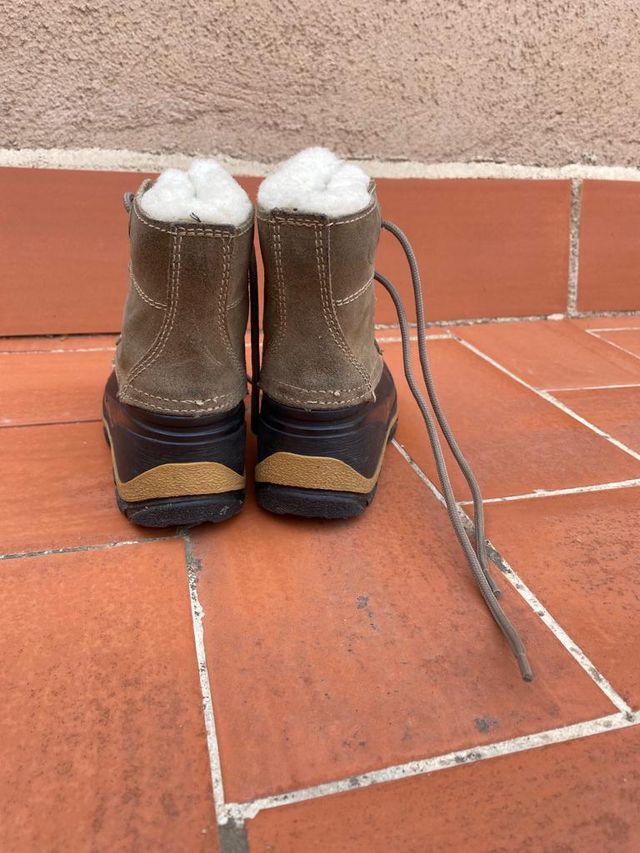 BOTAS NIÑO PEQUEÑO talla 28