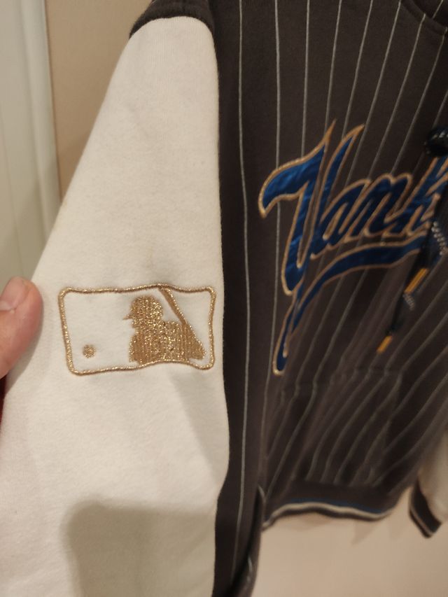 SUDADERA DE LOW YANKEES BASEBALL