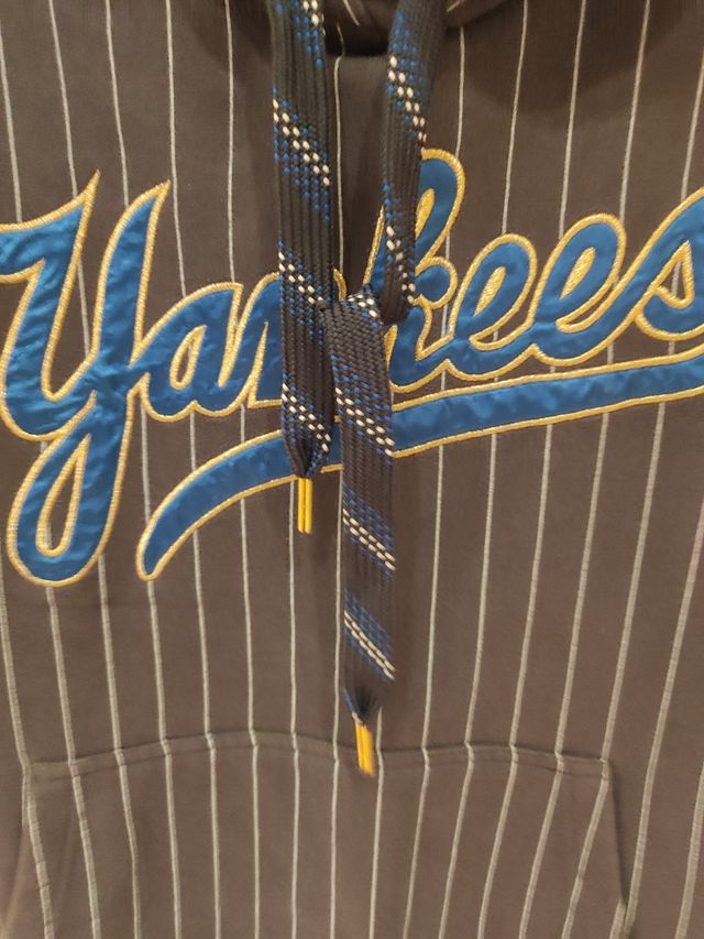 SUDADERA DE LOW YANKEES BASEBALL