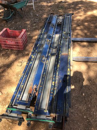 Pilares semirremolques Mega