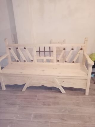 mobili artigianali rustici.