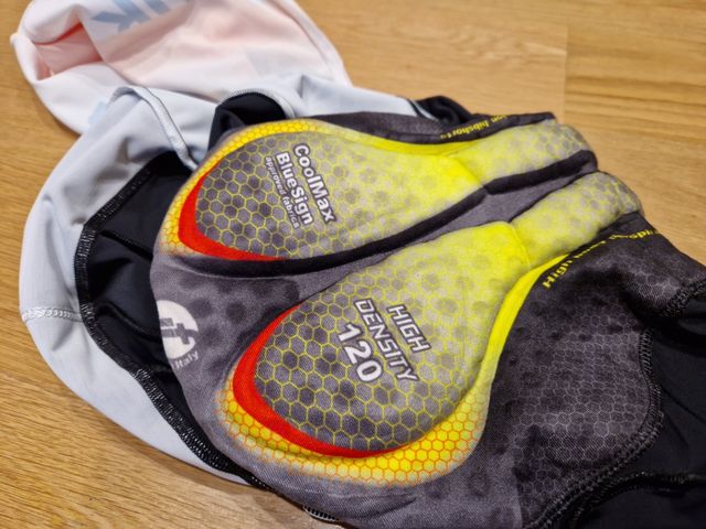 TALLA S. SKINSUIT O BUZO RABOBANK