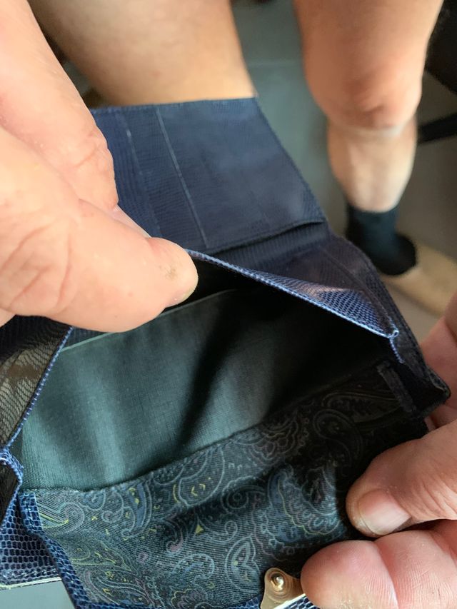 Monedero. Billetero reptil