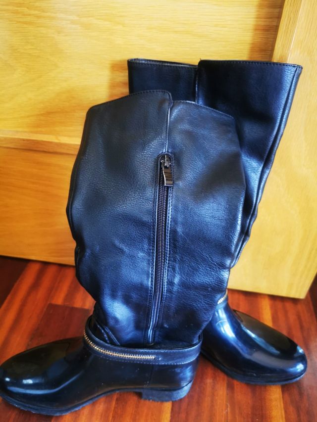 Botas caña alta negras