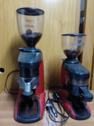 2 Molinillos de cafe