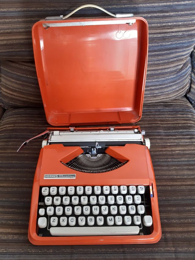 Máquina de escribir Hermes Baby