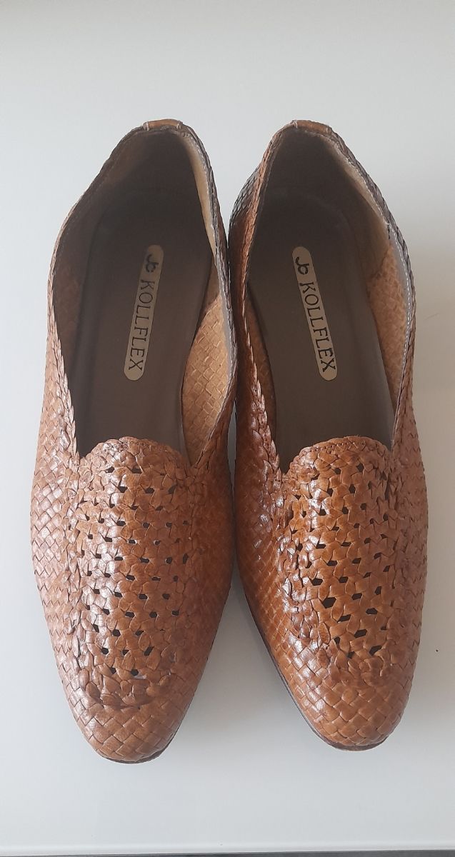 Zapato señora en piel color cuero