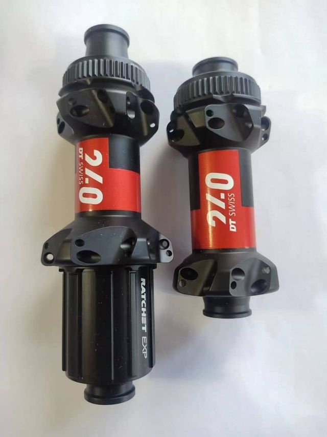 Ruedas DT240 Exp Carbono 40mm Dapim CX-RAY 