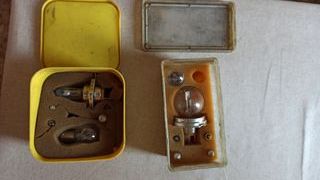 VENDO JUEGOS DELUCES DE REPUESTO DE SEAT 600 Y 124