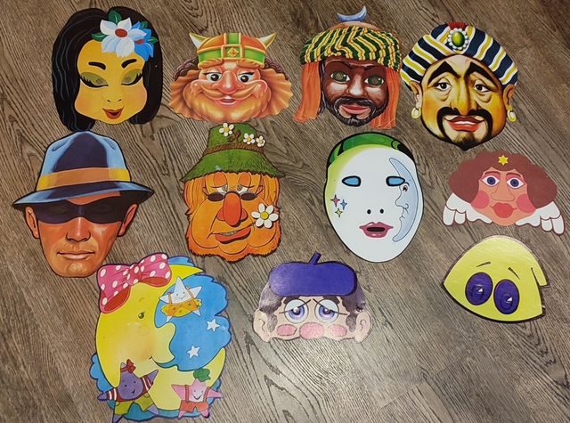 MASCARAS ANTIGUAS DE CARTON