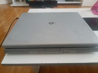 mira manda ordenador portátil HP ze2000